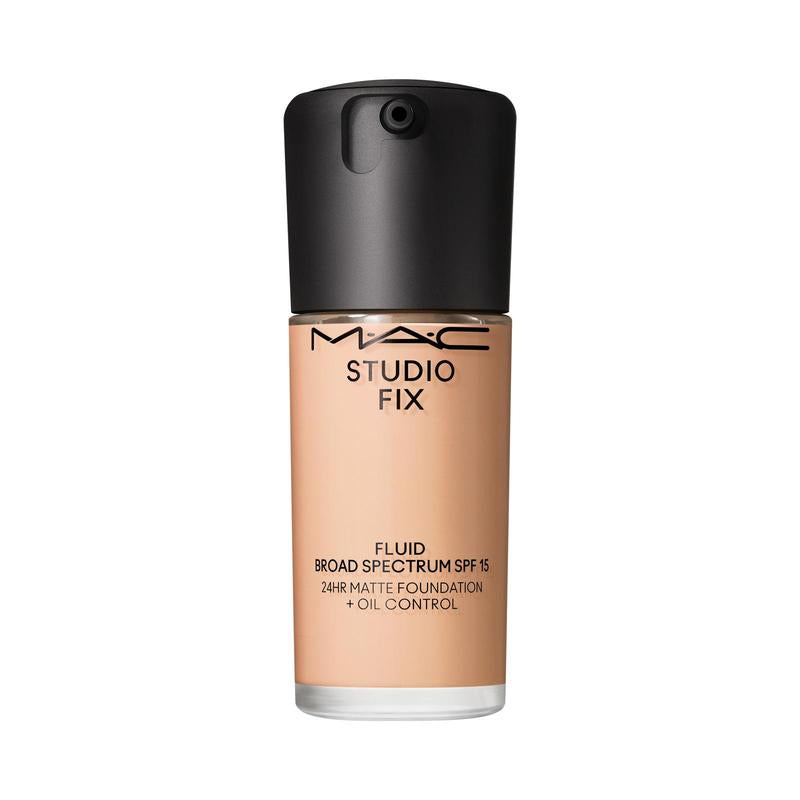 MAC Studio Fix Fluid SPF 15 24HR Matte Foundation + Oil Control